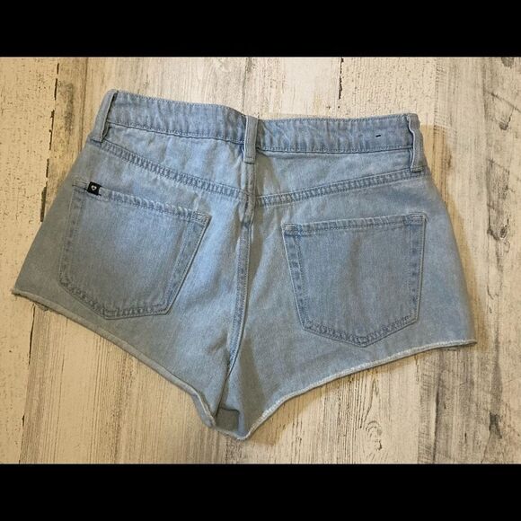 Black heart high waisted shorts - Picture 5 of 5